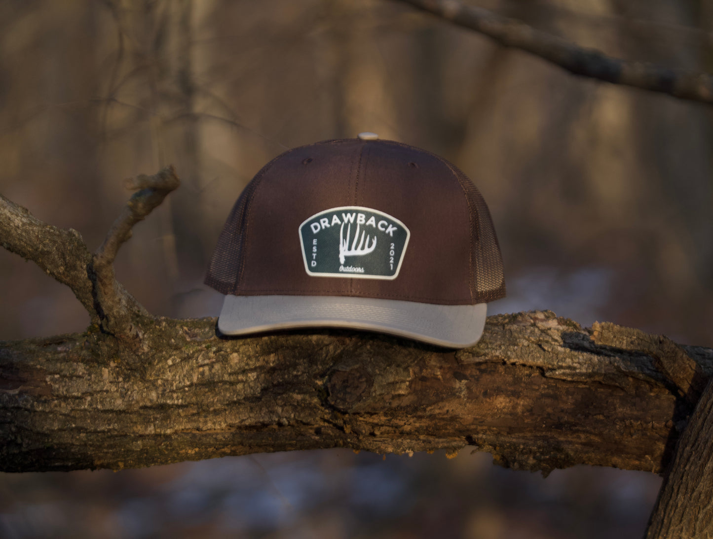 Retro whitetail antler patch hat